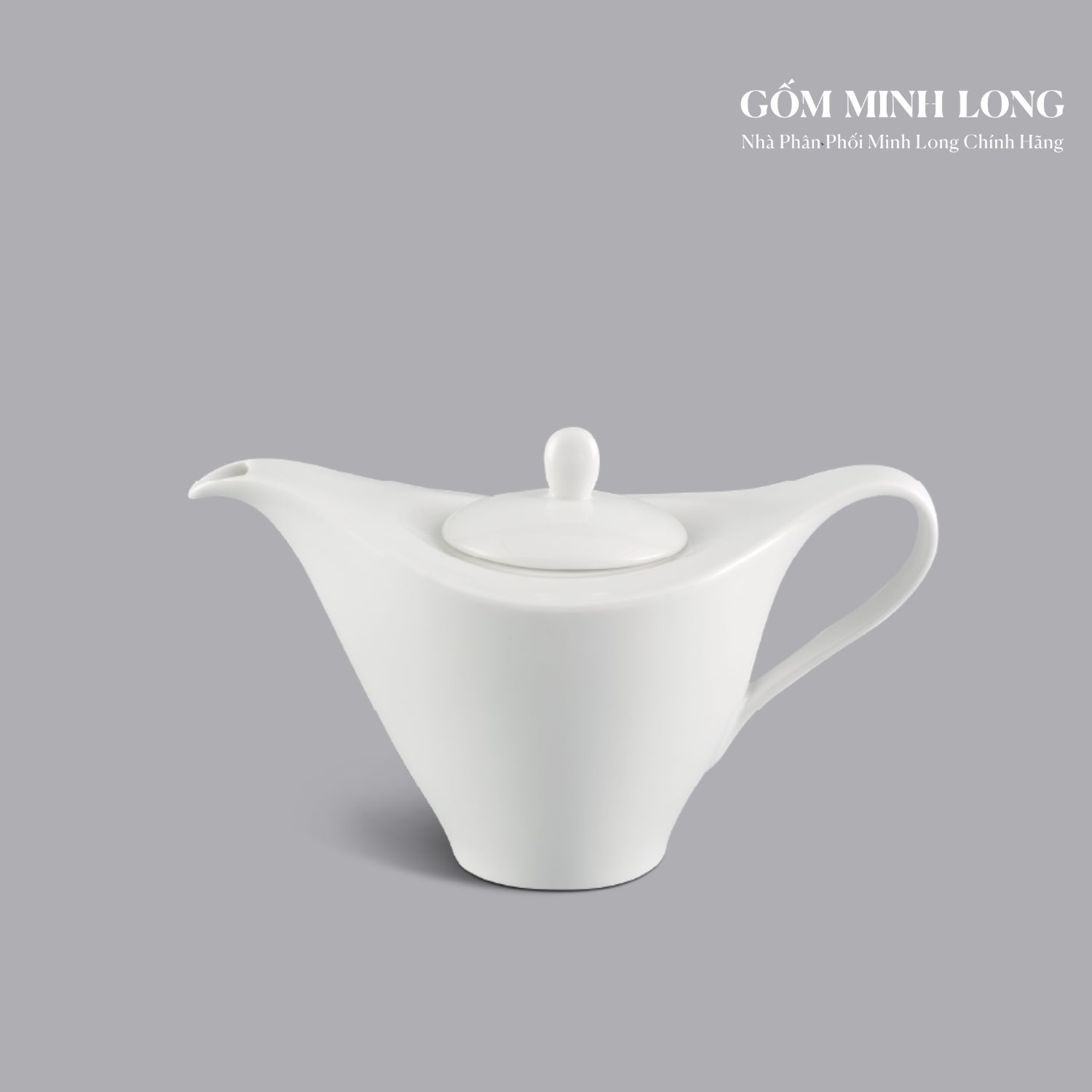 Bình trà Minh Long trắng trơn với thiết kế đọc đáo