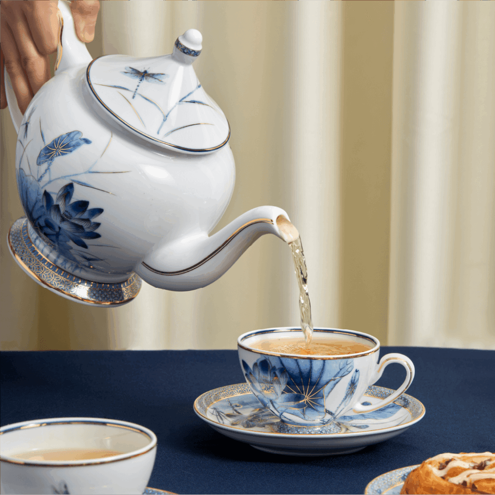 Bộ trà 1.3 L - Hoàng Cung - Sen Vàng A001_01134034503gomminhlong.com