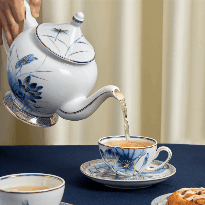  Bộ trà 1.3 L - Hoàng Cung - Sen Vàng A001_01134034503gomminhlong.com